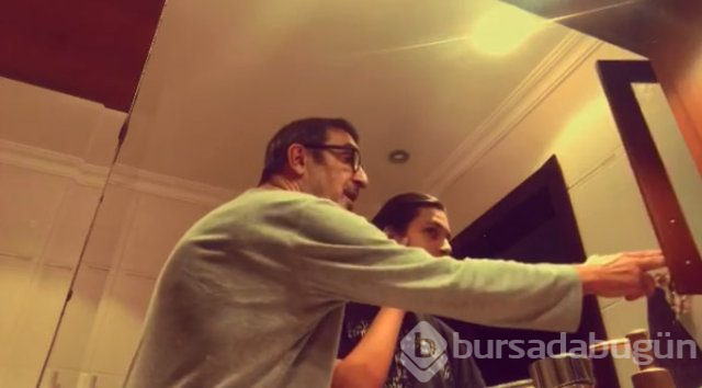 Cem Özer oğlu Nejat'a sakal tıraşı olmayı öğretti
