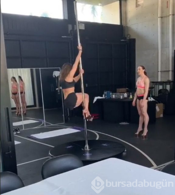 Jennifer Lopez striptiz derslerine başladı
