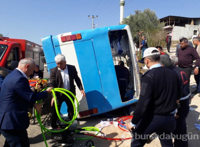Mersin'de tarım işçilerini taşıyan minibüs devrildi: 4 ölü
