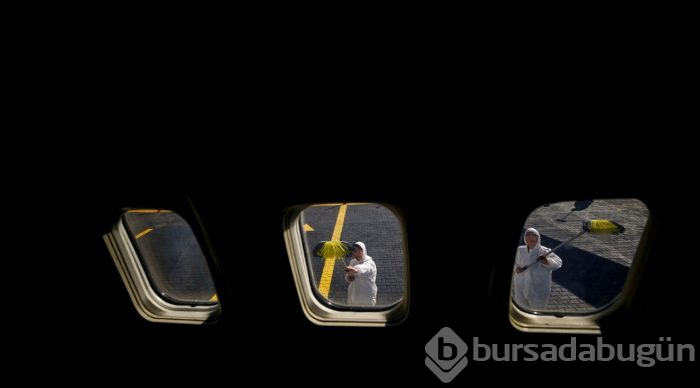 Havacılığı okul bahçesindeki uçakta öğreniyorlar
