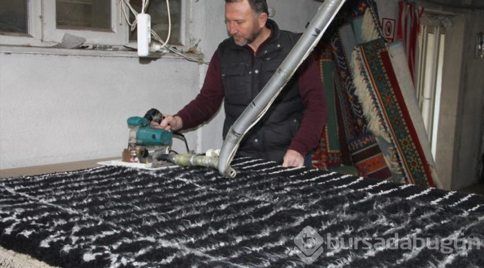 Üzerinden araba geçen halıların değeri artıyor
