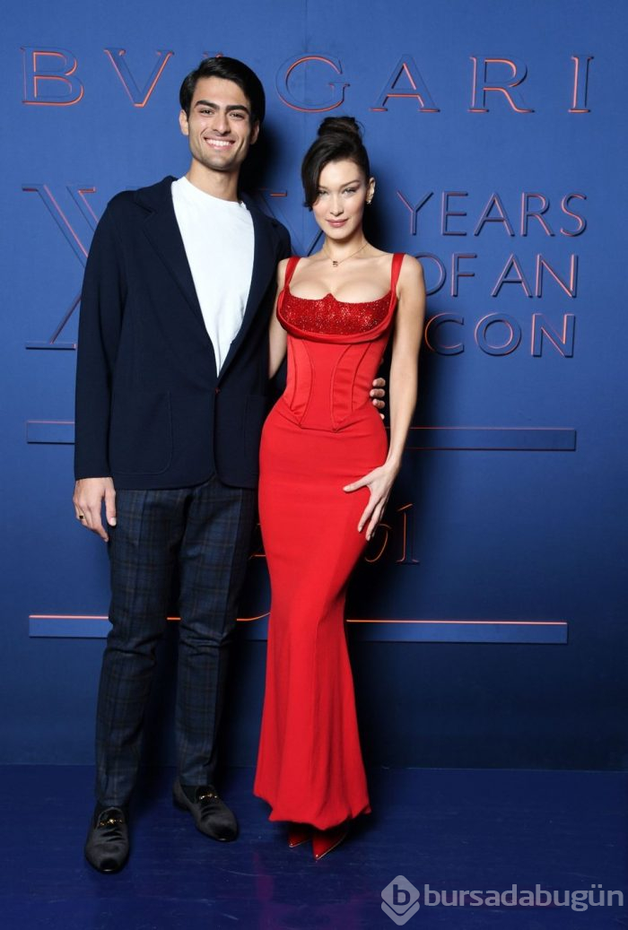 Bella Hadid'den Bulgari gecesine kırmızı damga