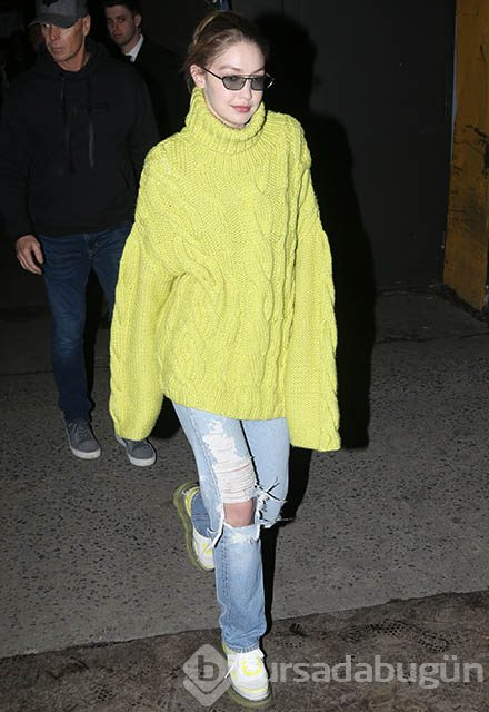 Moda dünyasını yeniden etkisi altına alan renk: Neon
