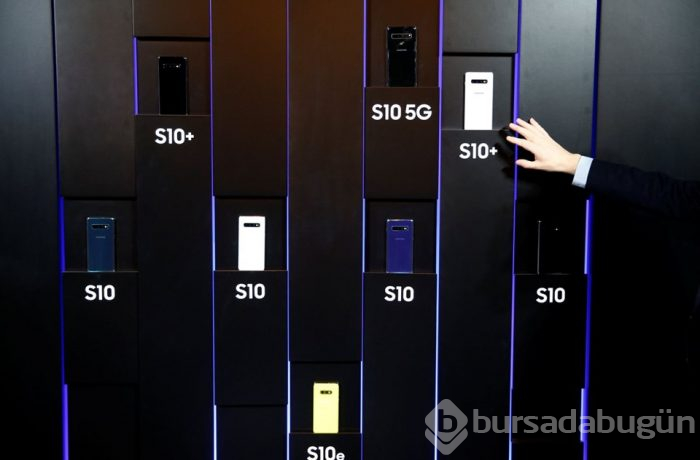 Samsung katlanır telefonu Galaxy Fold'u tanıttı! Samsung Galaxy S10, S10Plus, S10e Türkiye fiyatı belli oldu