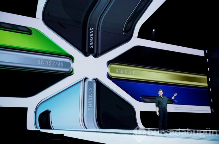 Samsung katlanır telefonu Galaxy Fold'u tanıttı! Samsung Galaxy S10, S10Plus, S10e Türkiye fiyatı belli oldu