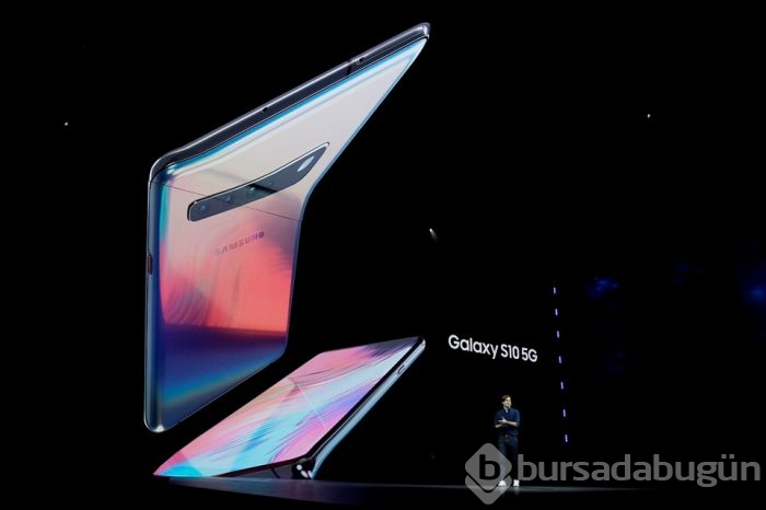 Samsung katlanır telefonu Galaxy Fold'u tanıttı! Samsung Galaxy S10, S10Plus, S10e Türkiye fiyatı belli oldu