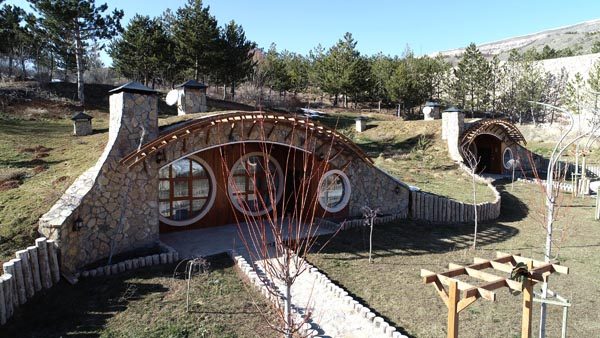 'Hobbit Köyü' Sivas'ta hizmete açıldı...
