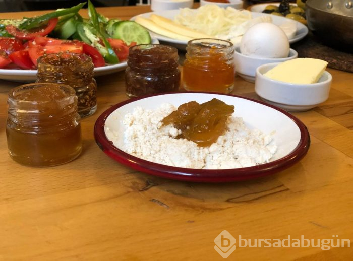 Kahvaltının vazgeçilmezi reçelin püf noktaları