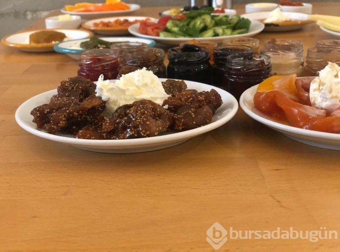 Kahvaltının vazgeçilmezi reçelin püf noktaları