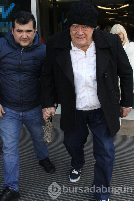 Cüneyt Arkın: Fatma Girik çok güçlü bir kadın
