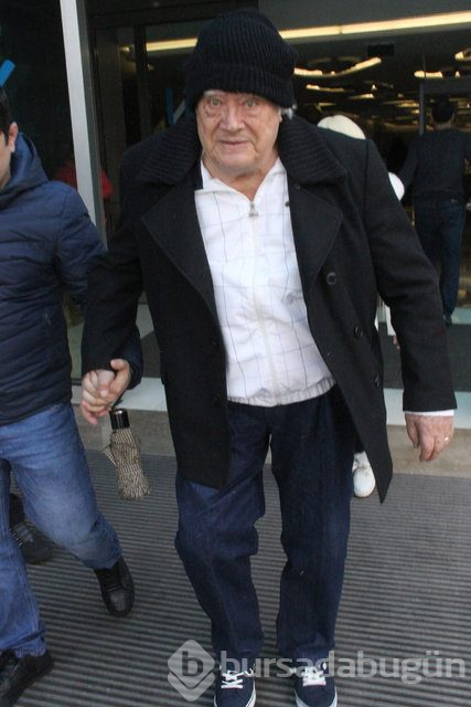 Cüneyt Arkın: Fatma Girik çok güçlü bir kadın
