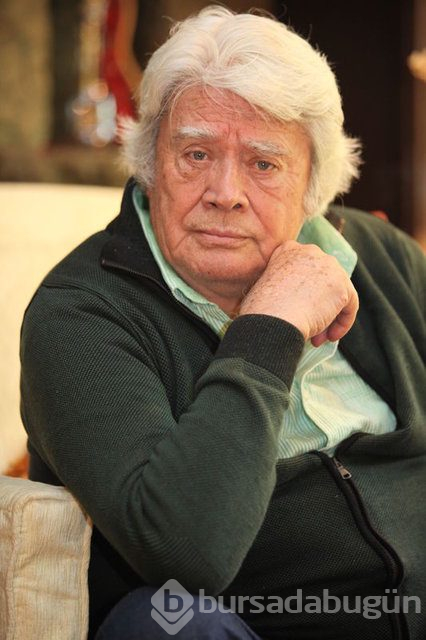 Cüneyt Arkın: Fatma Girik çok güçlü bir kadın
