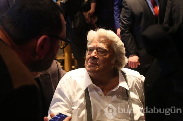 Cüneyt Arkın: Fatma Girik çok güçlü bir kadın
