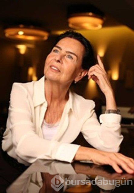 Cüneyt Arkın: Fatma Girik çok güçlü bir kadın
