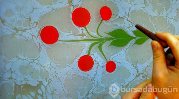 Ebru sanatını dünyaya tanıtıyorlar
