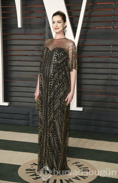 Anne Hathaway oğlu için bıraktı!
