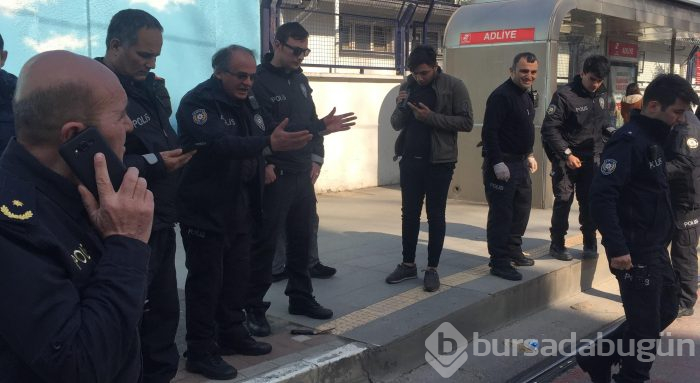 Önce eski karısını, sonra kendisini bıçakladı
