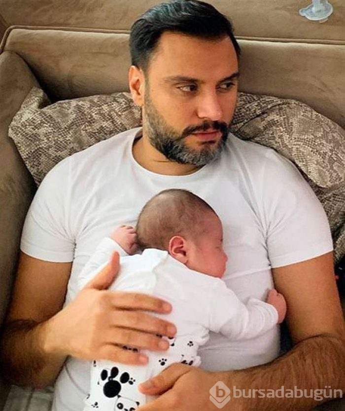 Hamile olan ve bebeğini kucağına alan ünlüler
