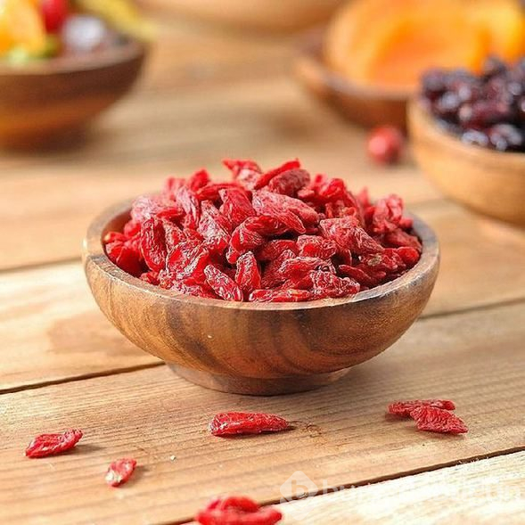 Kendisi küçük, faydası büyük meyve goji berry

