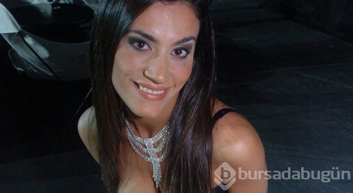Yatağında çıplak halde ölü bulundu! Playboy güzelinin büyük sırrı