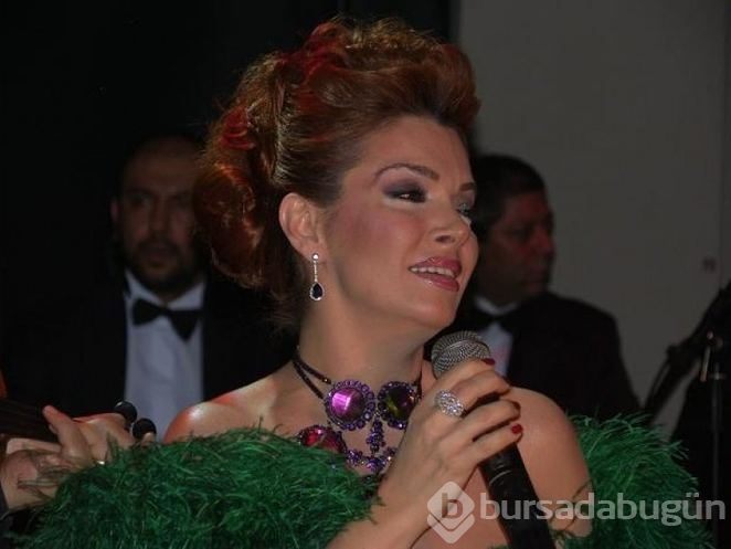 Pınar Eliçe: Lerzan Mutlu programımın bitmesine sebep oldu
