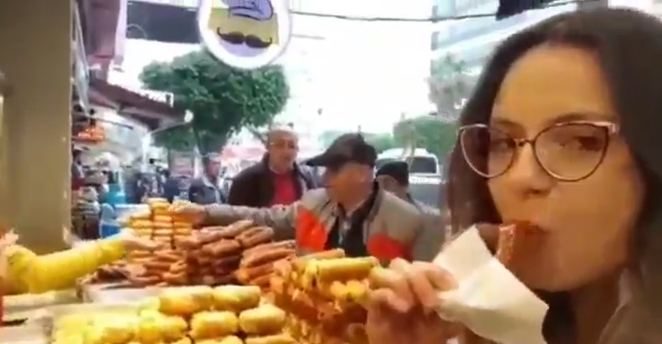 Erasmus için geldiler, lezzet turunda hastanelik oldular
