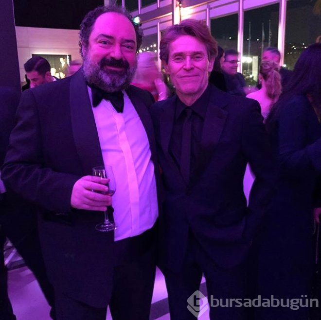 Oscar'a damga vuran türk! yıldızlarla fotoraf sırasına girdi
