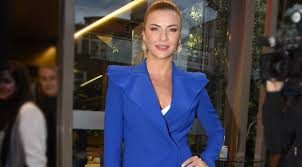 İvana Sert şarkıcı oluyor
