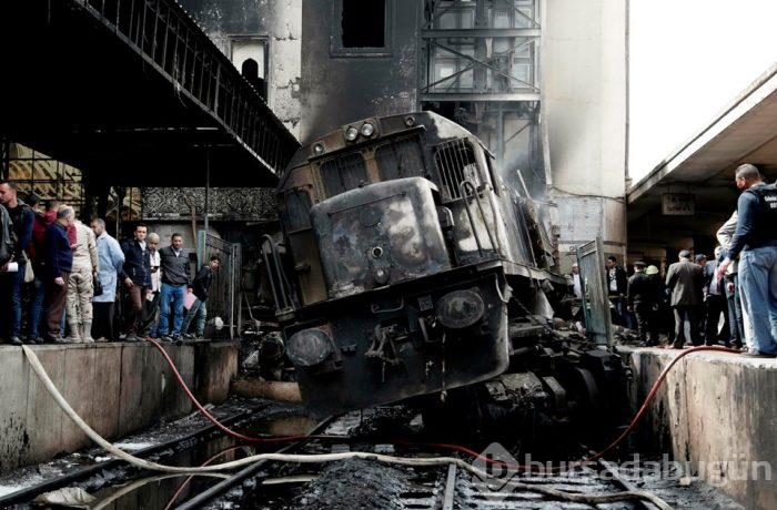 Mısır'da tren istasyonunda yangın: 25 ölü