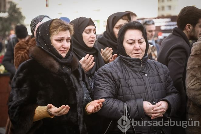 Hocalı kurbanları Ana Feryadı Anıtı'nda anıldı
