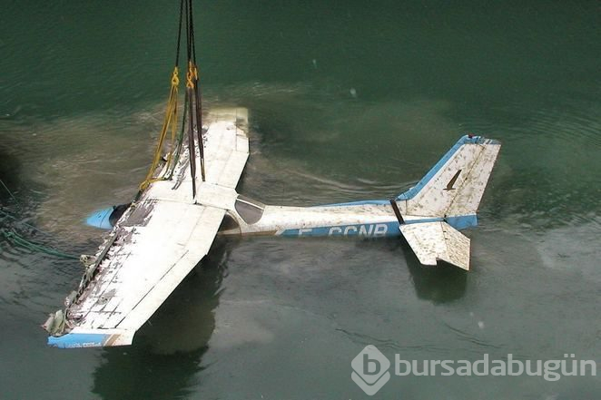 Emiliano Sala'yı taşıyan uçağın enkazından yeni fotoğraflar yayınlandı
