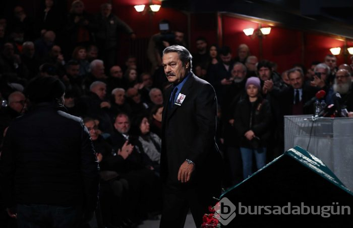 Ünlü sinema oyuncusu Aytaç Arman için tören düzenlendi

