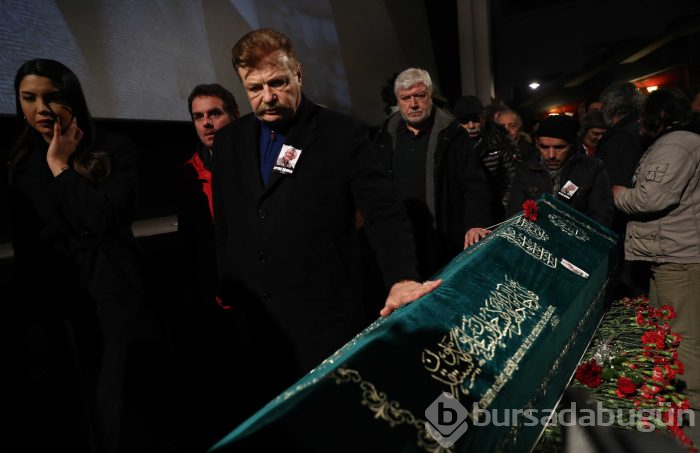 Ünlü sinema oyuncusu Aytaç Arman için tören düzenlendi
