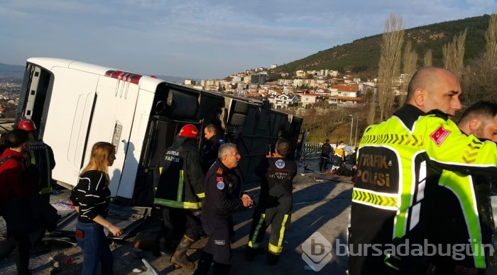 Bursa Uludağ yolunda otobüs devrildi, çok sayıda yaralı var 