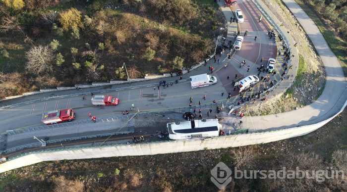 Bursa Uludağ yolunda otobüs devrildi, çok sayıda yaralı var 