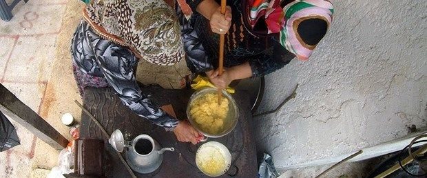 Dua Lipa'dan Kaçamak yemeği ve Türk çayı