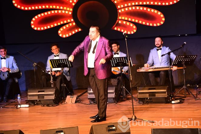 Ata Demirer: Bana kamyon çarptı
