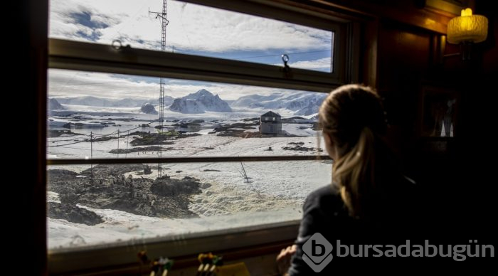 Antarktika'daki Türk ekibinden yabancı üslere ziyaret
