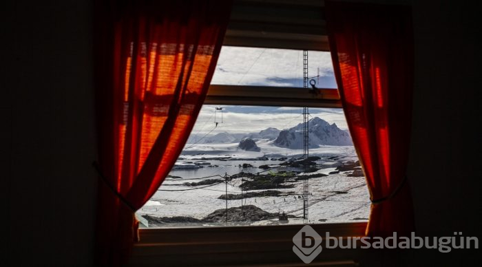 Antarktika'daki Türk ekibinden yabancı üslere ziyaret
