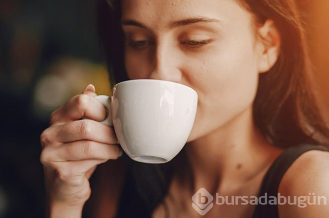Bu ülkede elle yemek yiyen dışlanıyor! işte, ülkelerin birbirinden tuhaf görgü kuralları