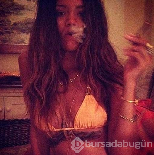 Rihanna iç çamaşırlarıyla milyoner oldu!
