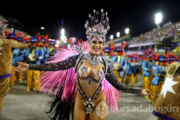 Dünyanın gözü burada: Rio Karnavalı böyle başladı!
