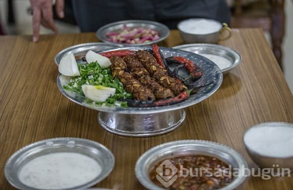 Bu kebap senede sadece 2 ay yeniyor!
