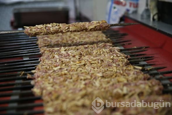 Bu kebap senede sadece 2 ay yeniyor!

