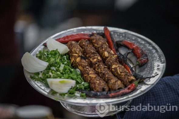 Bu kebap senede sadece 2 ay yeniyor!
