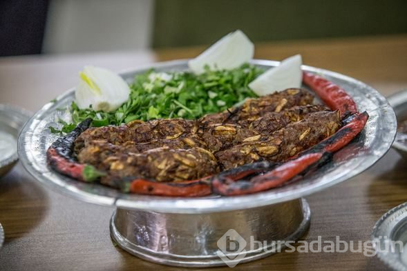 Bu kebap senede sadece 2 ay yeniyor!
