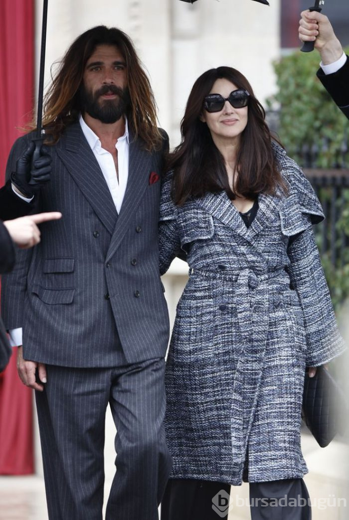 Monica Bellucci yeni sevgilisiyle ilk kez görüntülendi!
