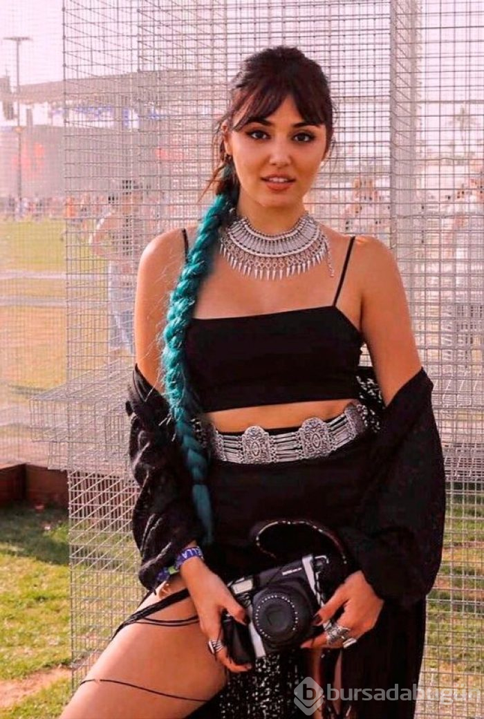 Hande Erçel ve kapağı olduğu dergi arasında 'seksi poz' krizi
