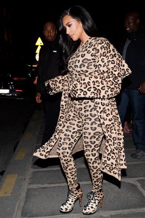 Tepeden tırnağa leopar...