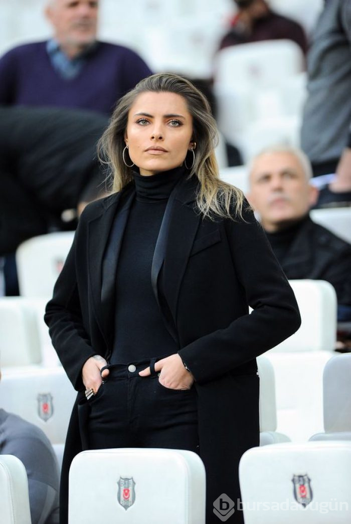 Beşiktaş maçındaki güzel: Sophia Thomalla
